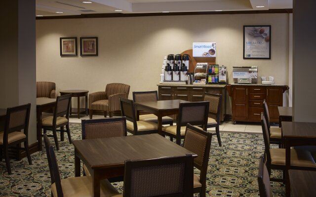 Holiday Inn Express & Suites Huntsville, an IHG Hotel