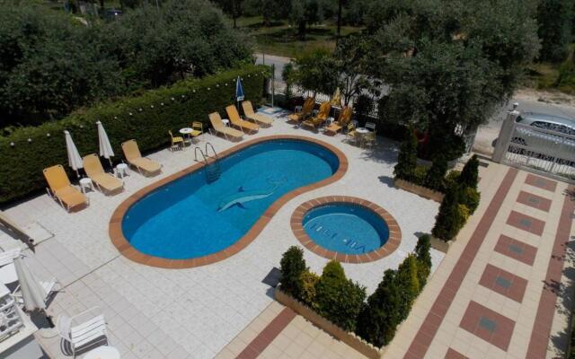 Ioli Apartments