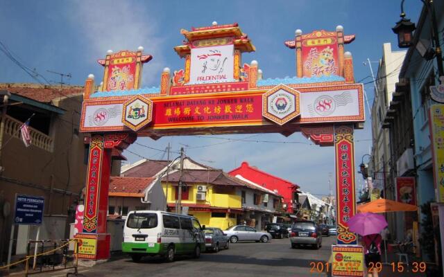 Pax6+2 Melaka Famous Homestay Klebang Homefeel