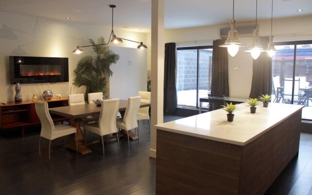 MTLVacationRentals - The Penthouse