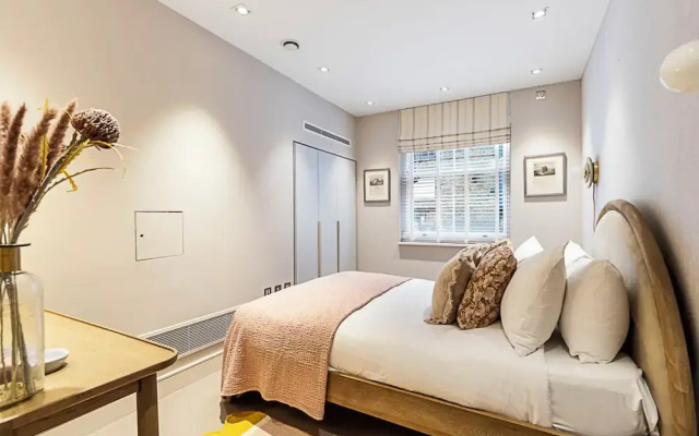 Pepys House: A Modern Touch of History