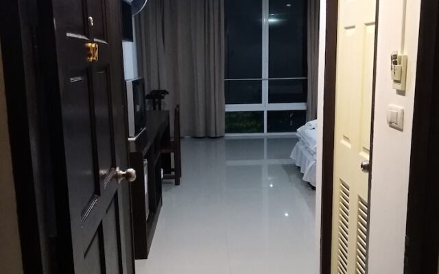 Baan Oui Phuket Guest House