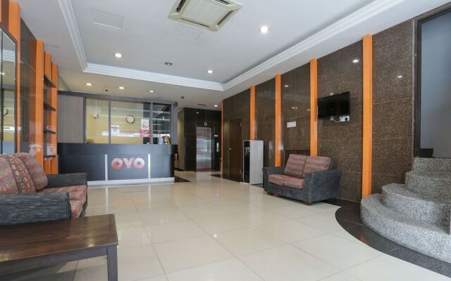 Oyo 90157 One World Hotel