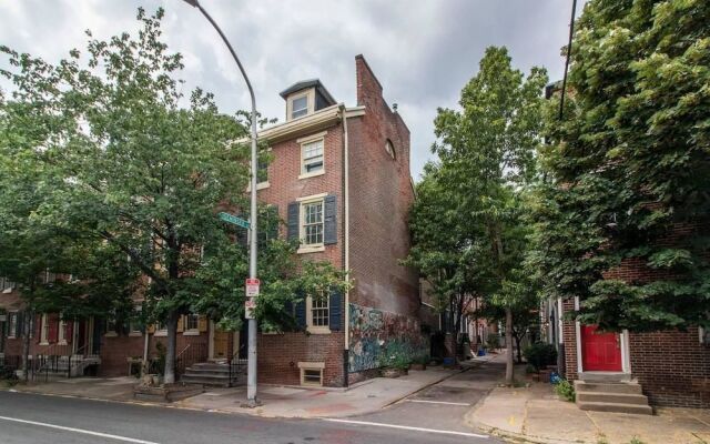 Historic Gem - City Center/patio/soak Tub