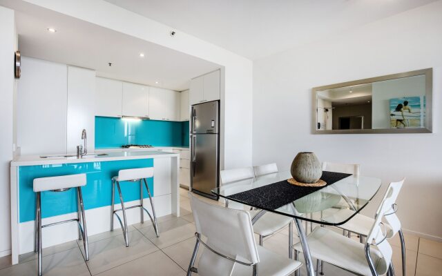 Ultra Broadbeach