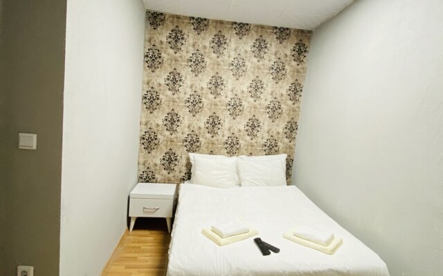 Zeus Convenient Suit İstanbul