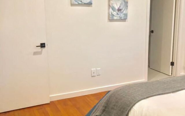 151 West Kalmia Street Executive 2BR