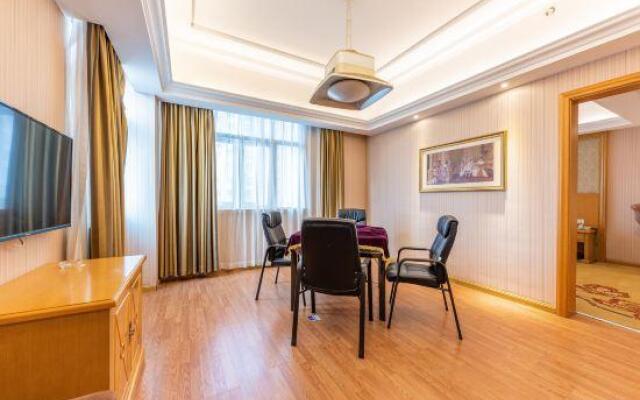 Vienna Hotel (Yingcheng Railway Station Haishan)