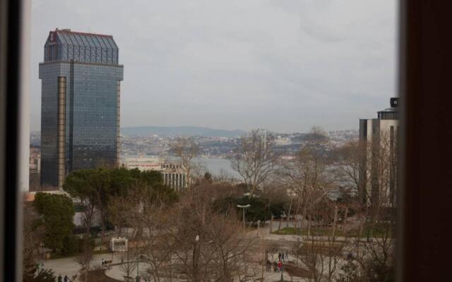 Taksim Square Apartment, Great View, Luxury