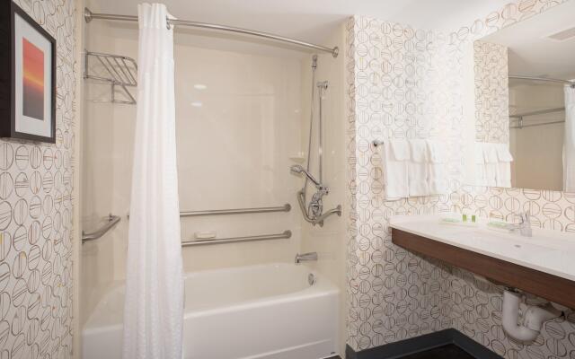 Holiday Inn Winchester Se-Historic Gateway by IHG