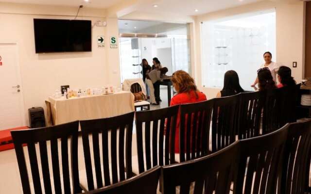 Solec Business Hotel
