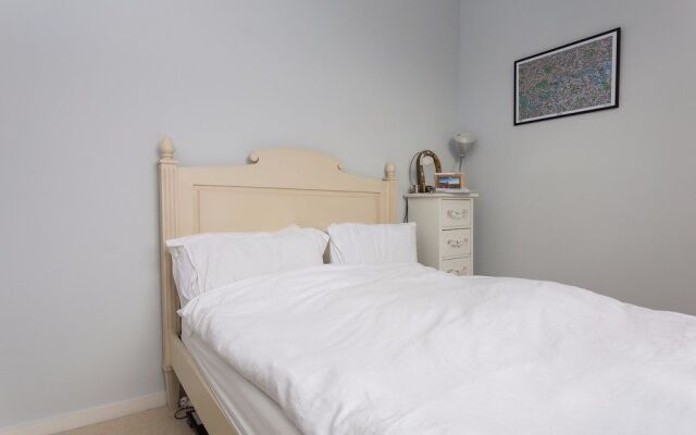 Two Bedroom Apartment near Brixton Station