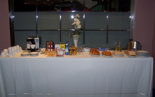 Washington Parquesol Suites & Hotel