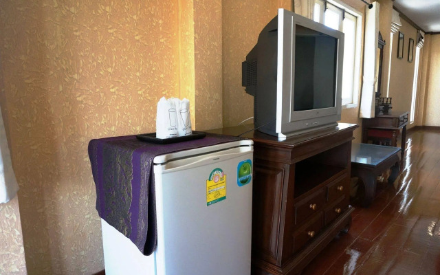 Hua Hin White Villa