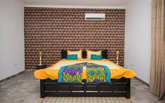The Blank Lounge & Apartment
