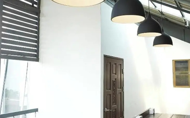 Urban Bed Hostel - Adults Only