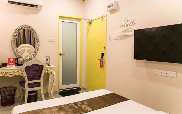 OYO 166 Hotel De Art 2