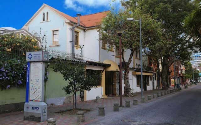 Hostal Loro Verde