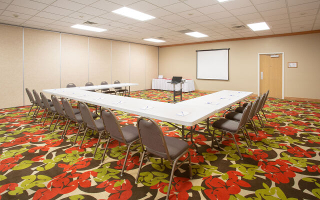 Holiday Inn Express & Suites Lexington by IHG