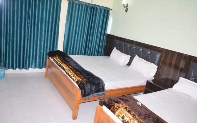 Goroomgo A.V Priya Rajgir