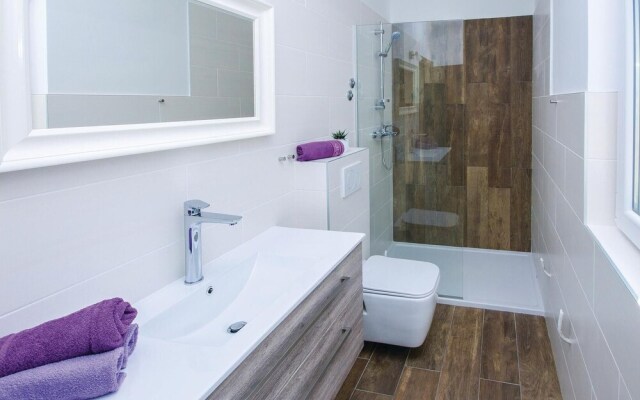 Beautiful Home in Jadranovo With Wifi and 3 Bedrooms