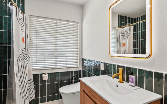 Private Room w Shared Bathroom