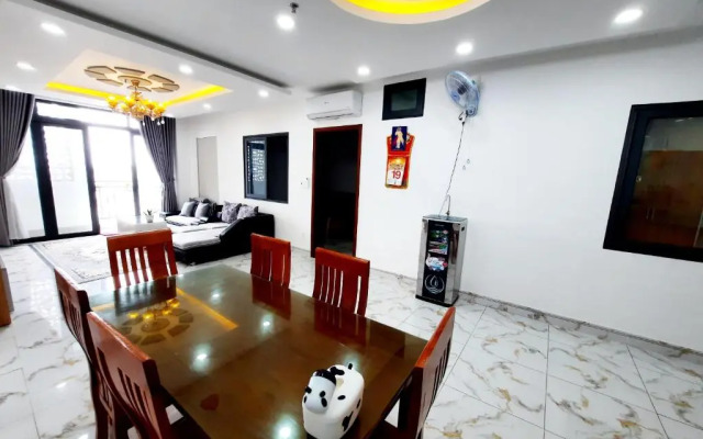 MM's House