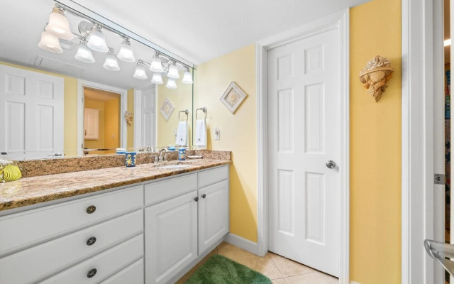 Seaspray Riverside 611