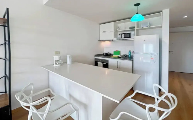 Spacious Studio in San Telmo With Balcony, Gym & Pool