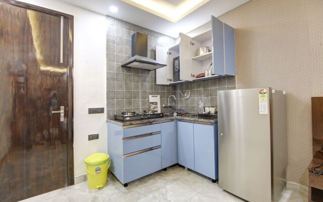 Lime Wood Stay Near Huda City Centre
