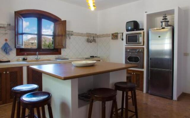Ac Villas Macher