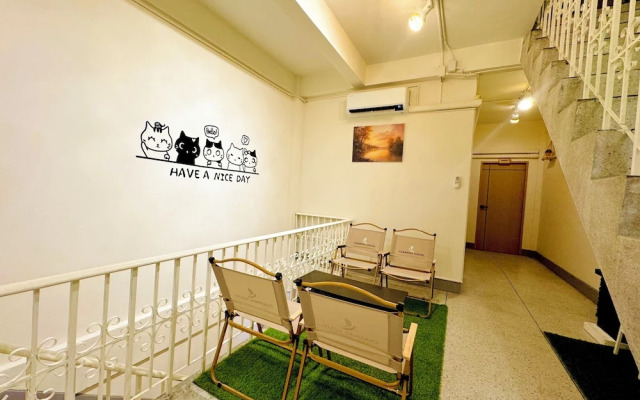 Charming Hostel