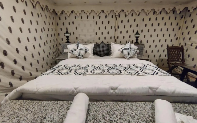 Sunrise Desert Resort