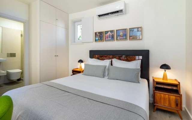 Intendente Modern Stays