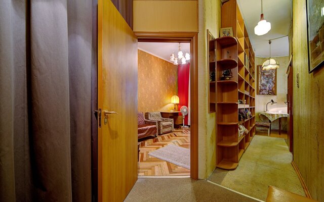 Апартаменты на Жуковского 18