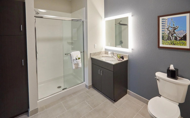 Gundersen Hotel & Suites