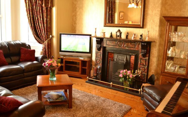 Cul-Erg House & Kitchen