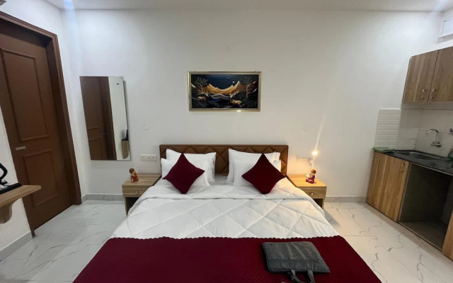 The Lodgers Studio Apartment Sector 52