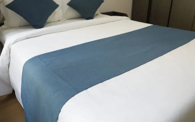 R&F Hotel and Apartment