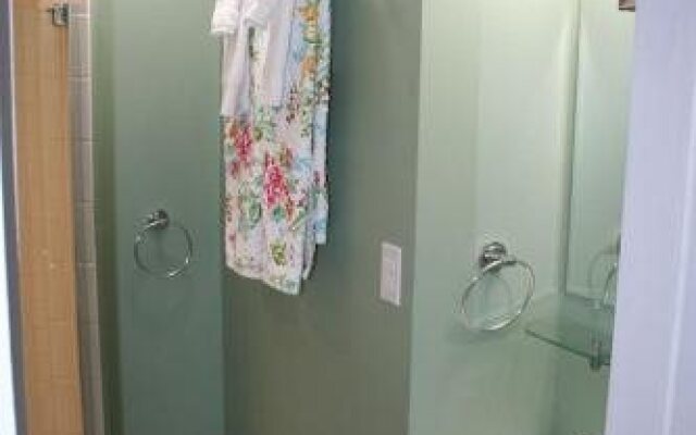 A Boat to Sea Bed & Breakfast