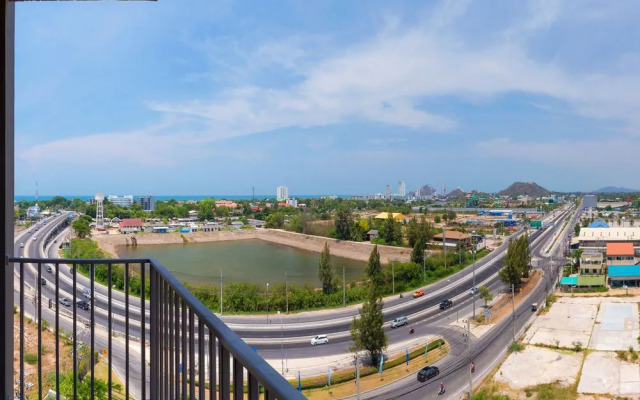 Baan KiangFah SeaView Condominium