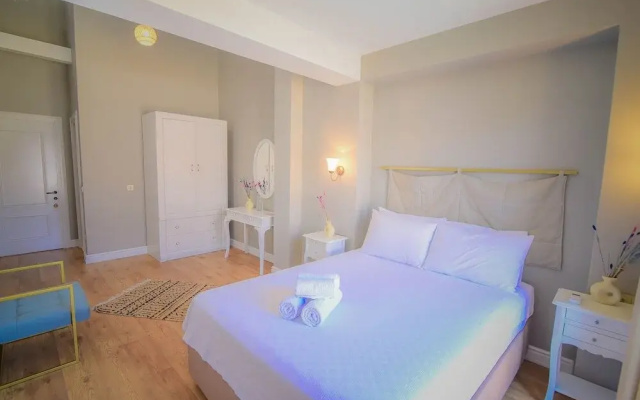 9 Alacati Boutique Hotel