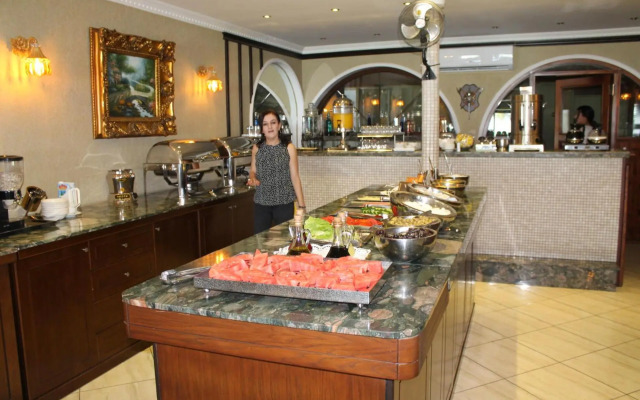 Bella View Art Boutique Hotel