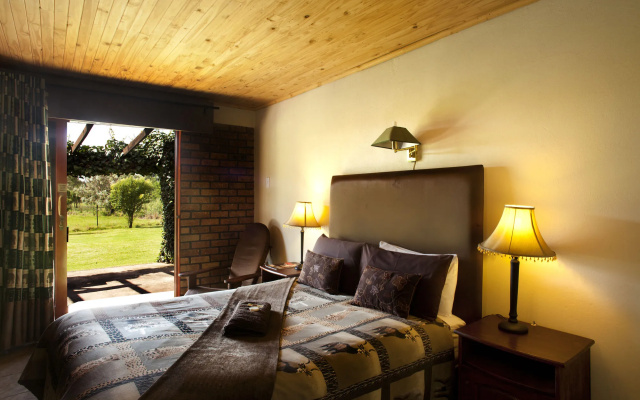 Airport Bird & Game Lodge