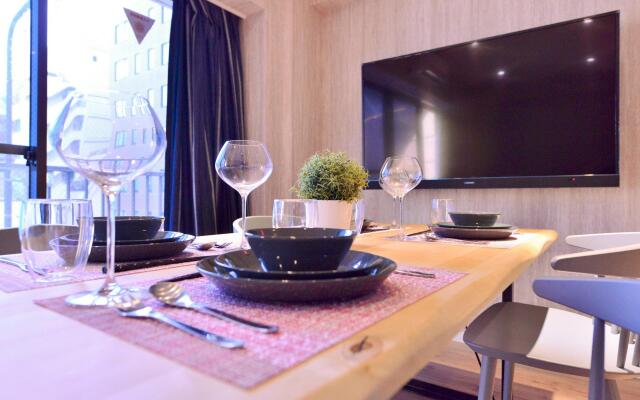 Lux 2BR Penthouse Imperial Palace 7pax 3mins Sub