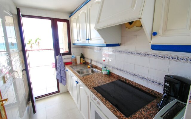 Ines-1 - Ocean front apartment in Calpe