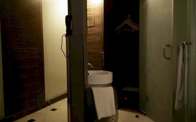 Gem Hotel