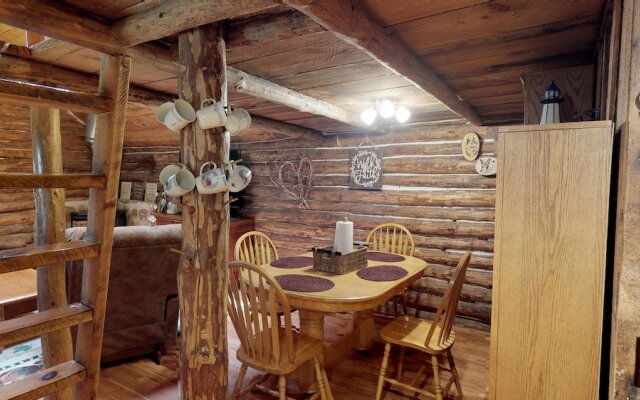 Stunning Apple Lane Log Cabin