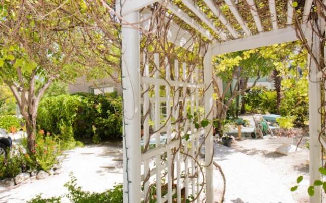 Rum Sands by Cayman Villas