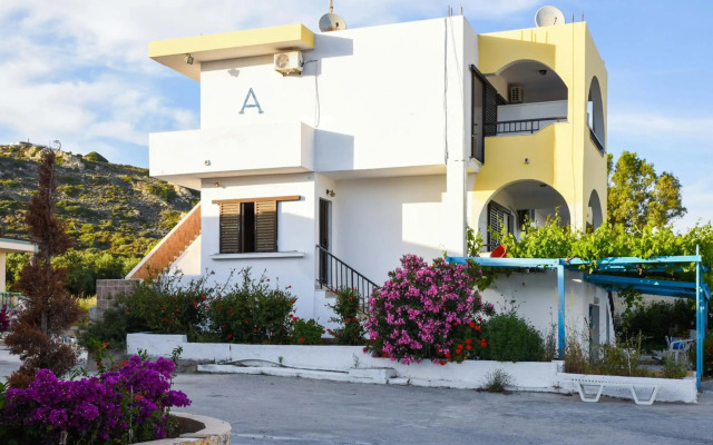 Chrysoula Hotel & Apartments